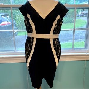 Black & Cream lace body con dress NWT